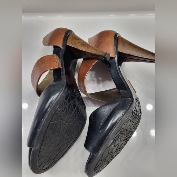 Kenneth Cole Strappy Heels (Sz 7) - Picture 3 of 5